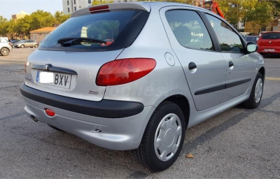 Peugeot 206