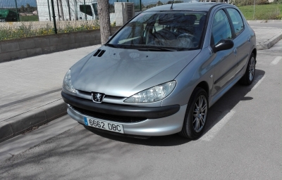 Peugeot 206